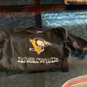 Pittsburgh Penguins onesie Black with UPMC logo on the back size 3-6 months
